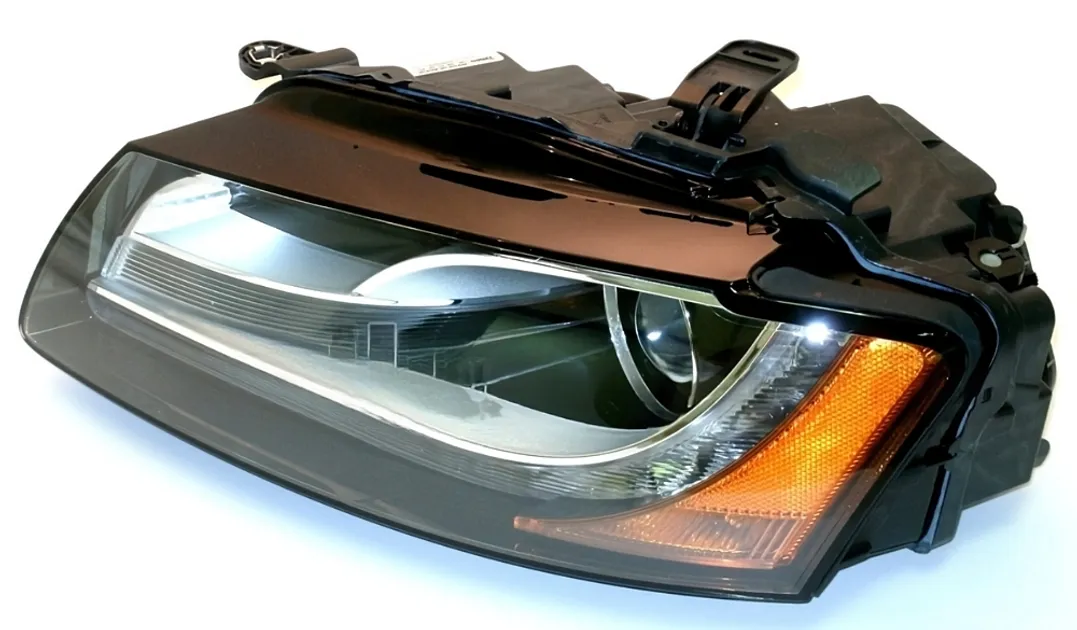 Valeo Front Left Headlight Assembly - 8T0941029AM